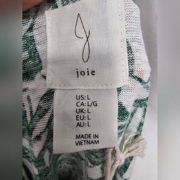 #90.JOIE Linen short sleeve floral top - Picture 2 of 9